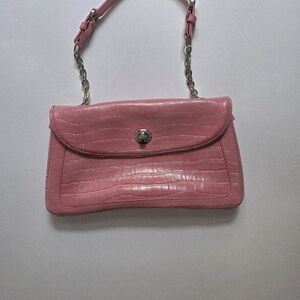 Elegant Pink Crocodile-Embossed Women's Bag
